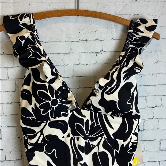 Boden NWT Palermo Ruffle V Swimsuit Black & White Nero/Oriental Bird US 8 Preppy - Picture 10 of 16